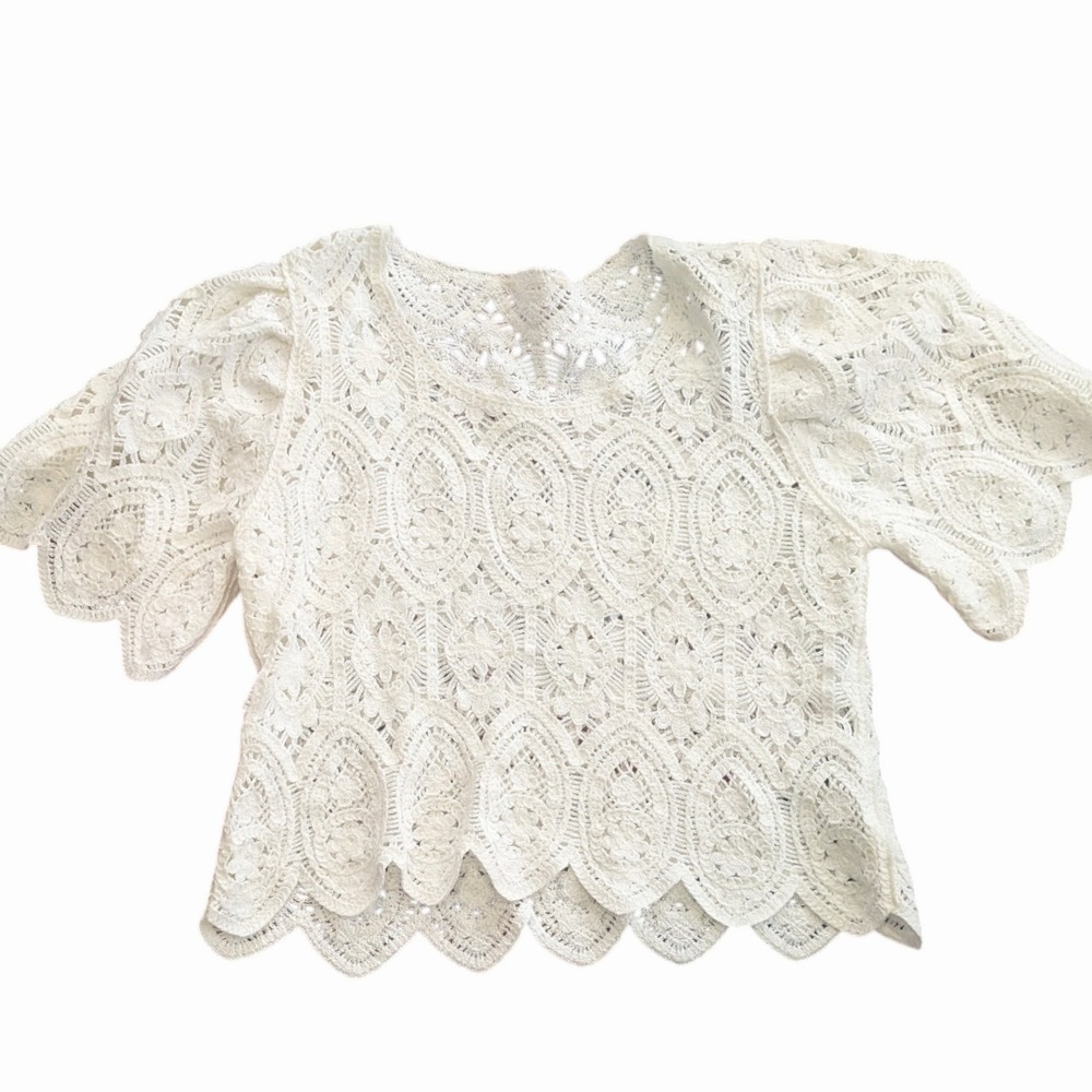 White Crochet Lace Puff Sleeve Medallion Top Sz S Scalloped Hem Cottage Coquette